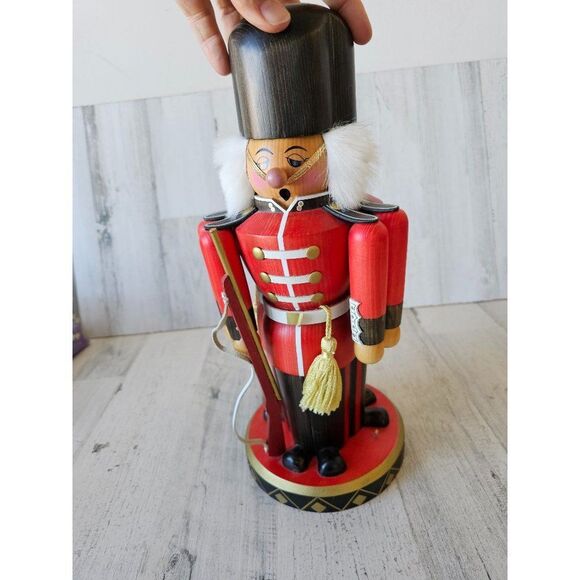 Nutcracker candle holder wooden unique vintage soldier Xmas centerpiece home dec - Picture 4 of 8